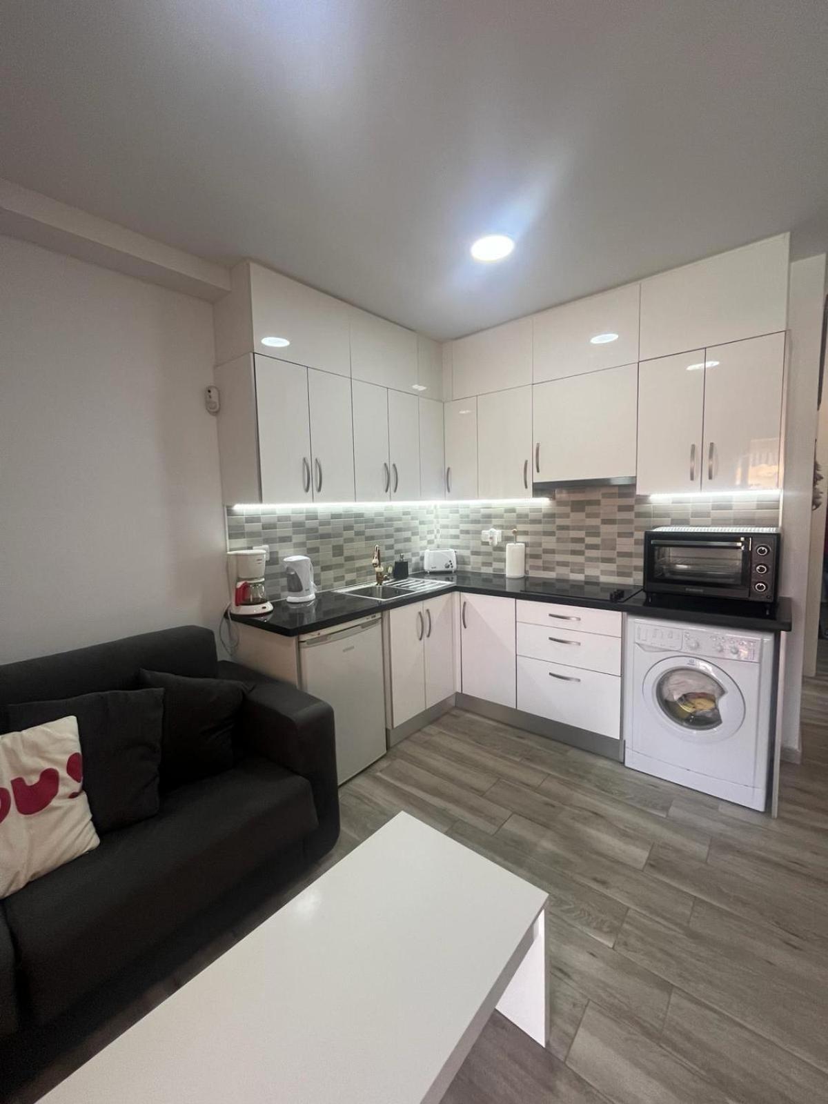 Cozy Pool View Apartment H-11 Mareverde 阿德耶 外观 照片